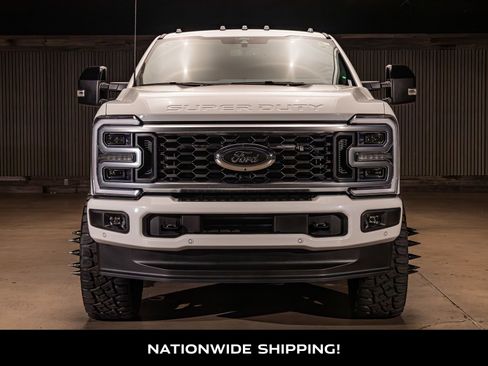 Used 2026 Ford F350 Platinum AWD/4WD image 4
