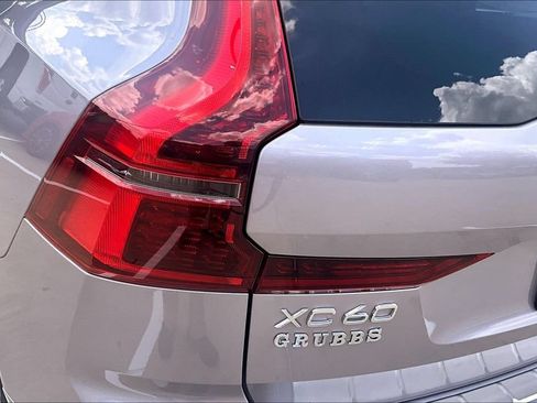 Used 2026 Volvo XC60 B5 Plus AWD/4WD image 40