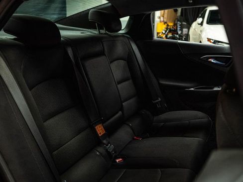 Used 2023 Chevrolet Malibu LT image 11