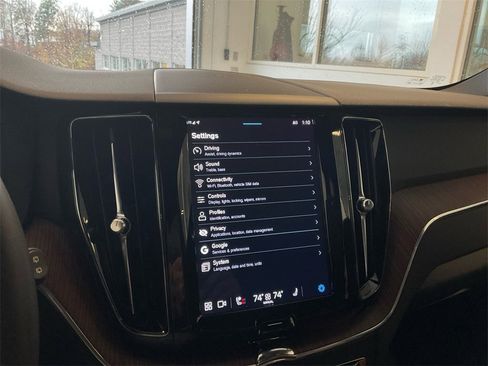 Certified 2023 Volvo XC60 B5 Plus w/ Climate Package image 25