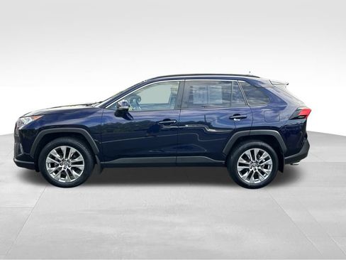 Used 2021 Toyota RAV4 XLE Premium AWD/4WD image 2