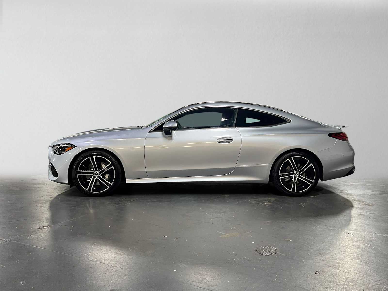 Used 2026 Mercedes-Benz CLE 300 4MATIC Coupe image 6