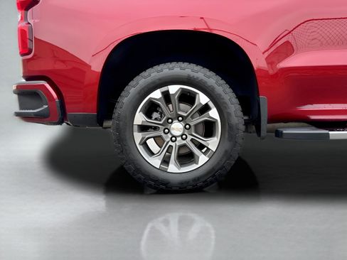 Used 2024 Chevrolet Silverado 1500 High Country w/ Technology Package image 7