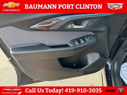 Used 2023 Chevrolet TrailBlazer LT FWD image 10