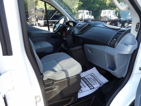 Used 2019 Ford Transit 150 130 Low Roof RWD image 34
