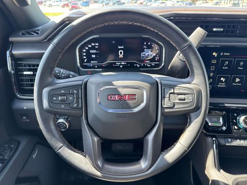 Used 2025 GMC Sierra 2500 AT4 AWD/4WD image 23