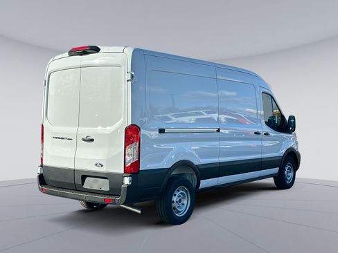 New 2026 Ford Transit 250 148 Medium Roof RWD image 7