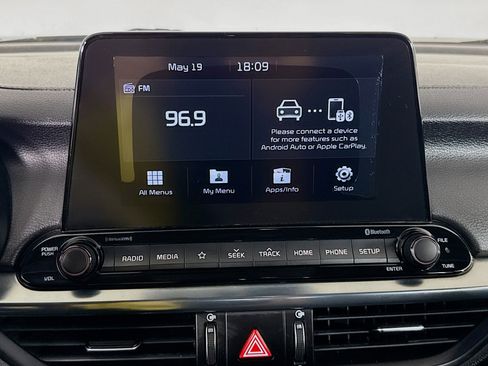 Used 2019 Kia Forte S w/ S Premium Package FWD image 17