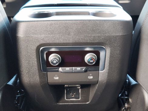 Used 2024 Chevrolet Tahoe LT RWD image 32