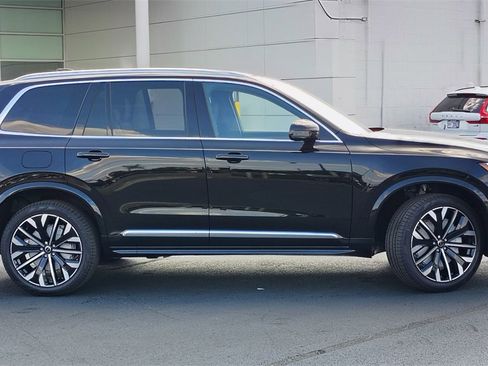 New 2026 Volvo XC90 B6 Plus w/ Protection Package Premier image 2