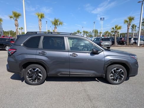 Certified 2025 Subaru Forester Limited image 3