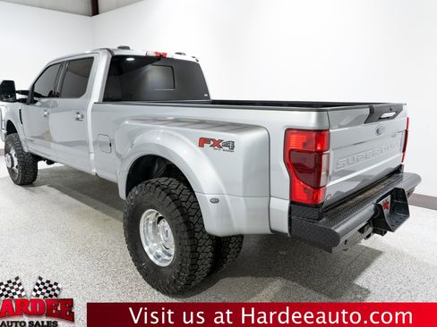 Used 2021 Ford F350 Lariat w/ Lariat Value Package AWD/4WD image 3