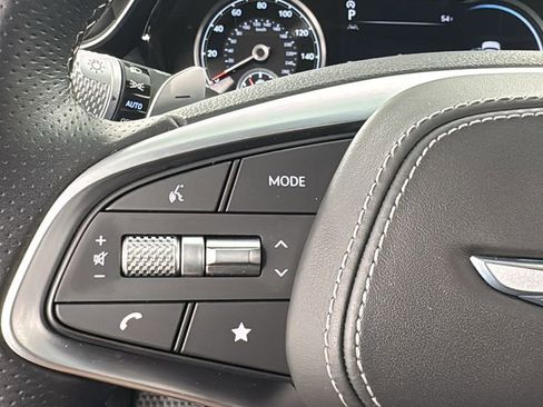 Used 2025 Genesis GV70 3.5T Sport image 22