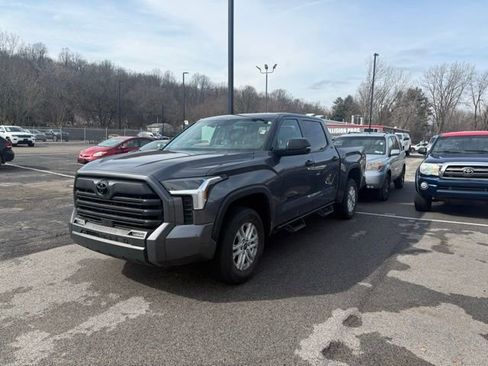 Used 2023 Toyota Tundra SR5 w/ SR5 Convenience Package image 1