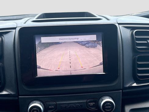 Used 2023 RAM ProMaster 2500 FWD image 12