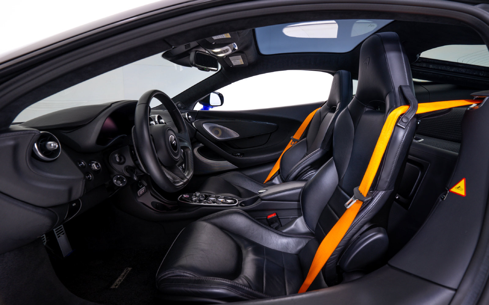 Used 2023 McLaren GT RWD image 21