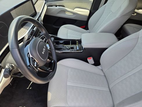 Certified 2025 Kia Sorento SX AWD/4WD image 18