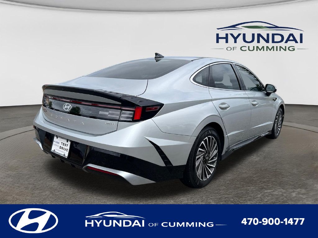 Used 2025 Hyundai Sonata SEL FWD image 8