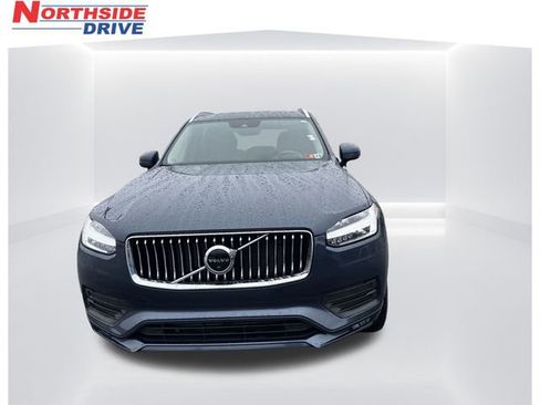 Used 2022 Volvo XC90 T6 Momentum w/ Advanced Package image 2