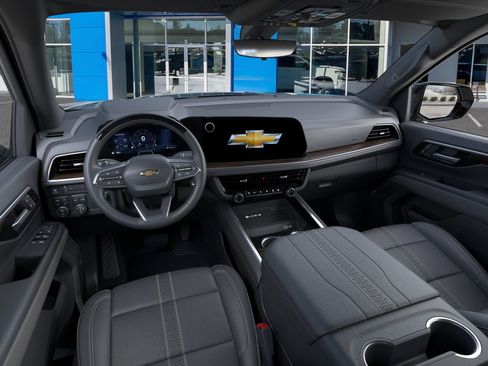 New 2026 Chevrolet Suburban High Country AWD/4WD image 15