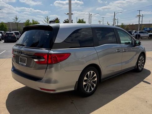 Used 2023 Honda Odyssey EX-L image 5