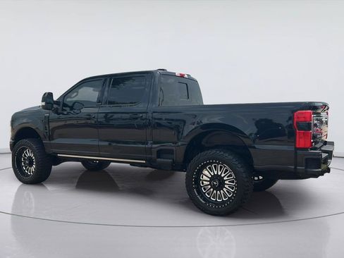 Certified 2025 Ford F250 Platinum w/ Tremor Off-Road Package AWD/4WD image 4