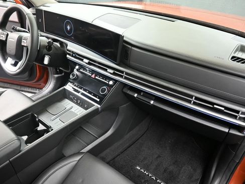 Used 2025 Hyundai Santa Fe Limited image 13