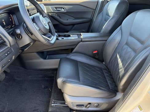 Certified 2023 Nissan Rogue Platinum w/ Platinum Premium Package image 30