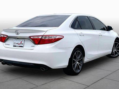 Used 2015 Toyota Camry XSE FWD image 13
