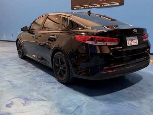 Used 2016 Kia Optima LX image 3
