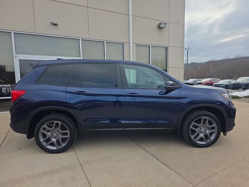 Used 2023 Honda Passport EX-L image 4