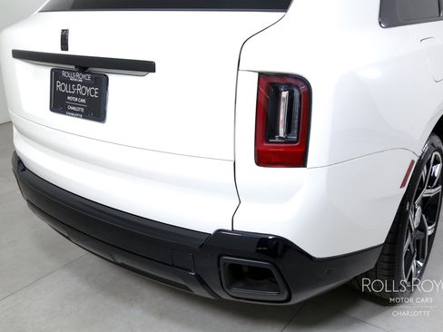 Certified 2025 Rolls-Royce Cullinan image 46