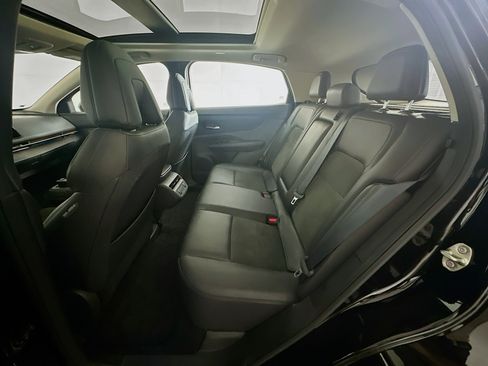 Used 2023 Nissan Ariya FWD image 30