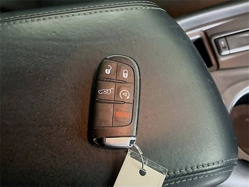 Used 2022 Dodge Durango Citadel image 32