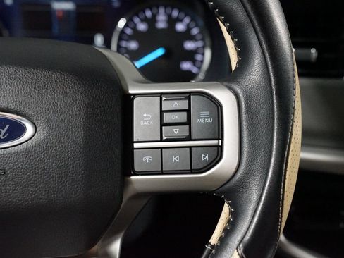 Used 2023 Ford Expedition XLT RWD image 13