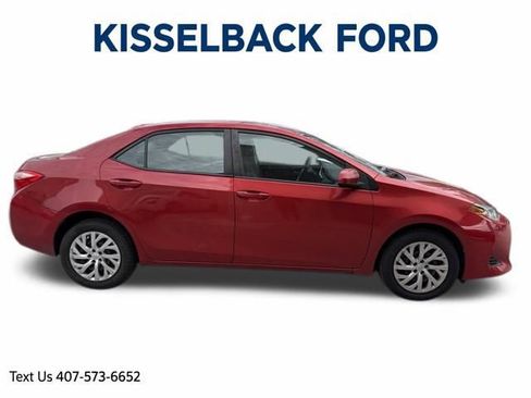 Used 2019 Toyota Corolla LE image 2