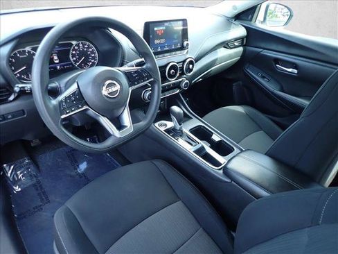 Used 2024 Nissan Sentra SV FWD image 8