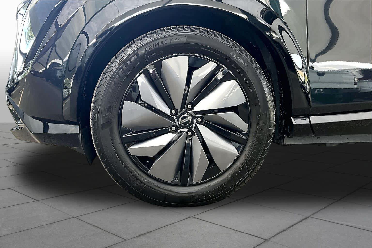 Certified 2023 Nissan Ariya AWD image 10