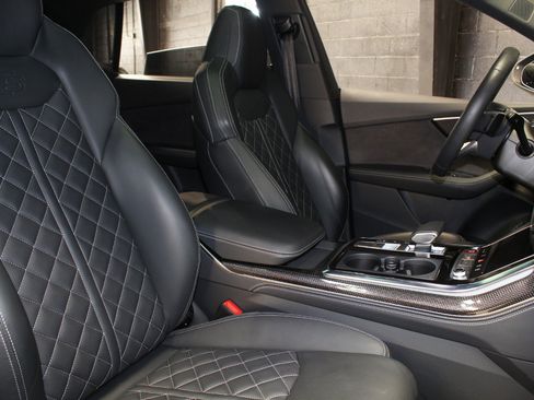Used 2023 Audi SQ8 Prestige AWD/4WD image 54