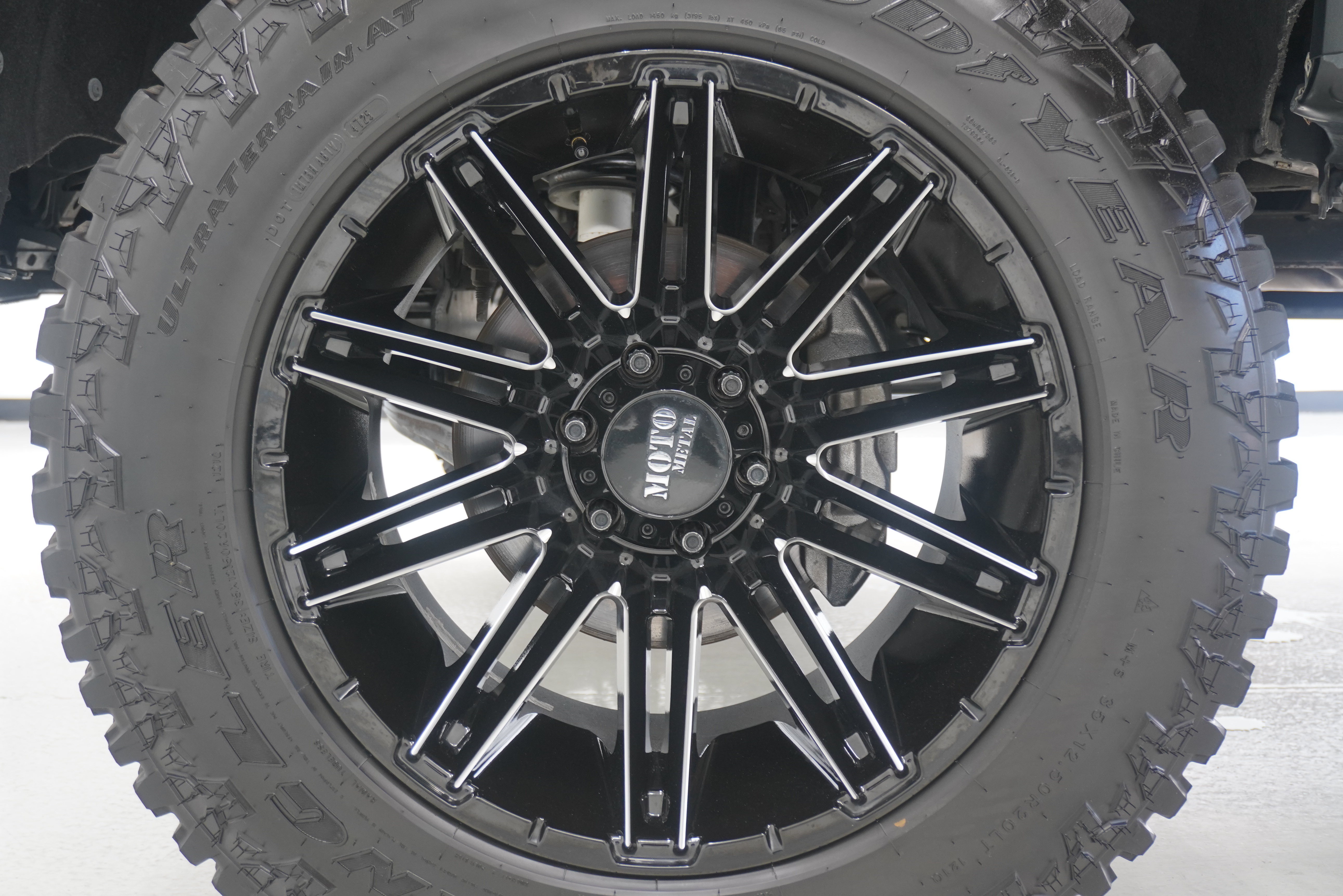 Used 2020 GMC Sierra 1500 AT4 w/ AT4 Premium Package AWD/4WD image 33