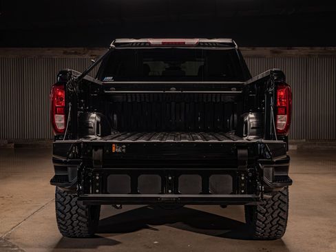 Used 2024 GMC Sierra 1500 Pro w/ Graphite Edition image 9