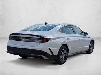 New 2026 Hyundai Sonata Blue FWD video 2