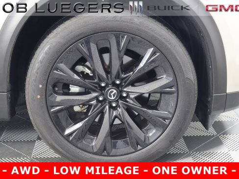 Used 2025 MAZDA CX-90 Plug-In Hybrid w/Premium Sport image 3