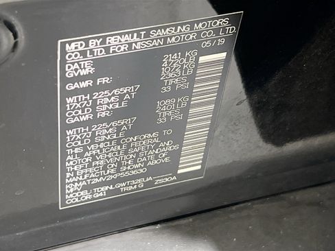 Used 2019 Nissan Rogue SV image 30