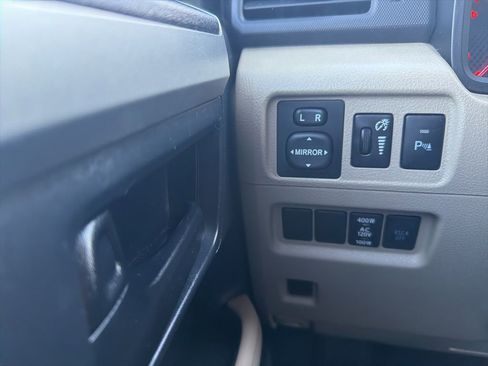 Used 2011 Toyota 4Runner SR5 image 17