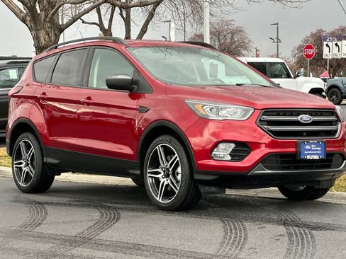 Certified 2019 Ford Escape SEL image 9