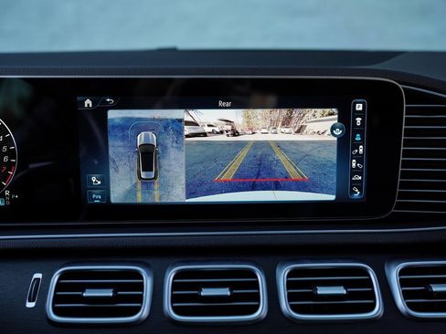 Used 2024 Mercedes-Benz GLE 450e 4MATIC image 31