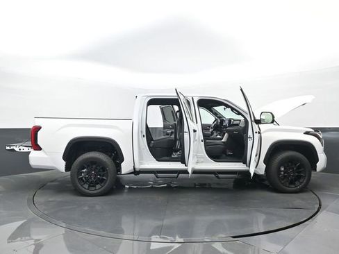 New 2026 Toyota Tundra SR5 AWD/4WD image 31