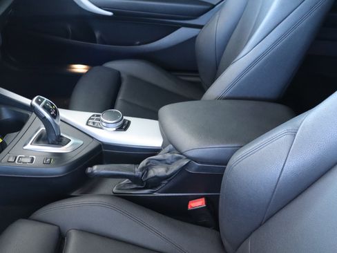 Used 2017 BMW M240i Coupe image 18