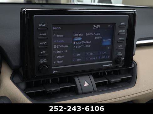 Used 2021 Toyota RAV4 LE FWD image 19